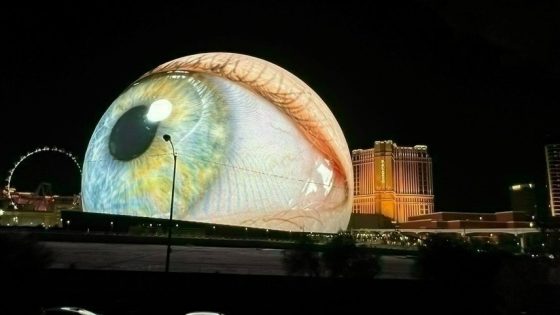 “عين-لاس-فيغاس”.-افتتاح-أكبر-مبنى-دائري-في-العالم